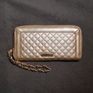 Steve Madden Wristlet